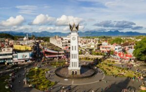 Rekomendasi Hotel Terdekat dari Jam Gadang Bukittinggi yang Bisa Ditempuh dengan Berjalan Kaki