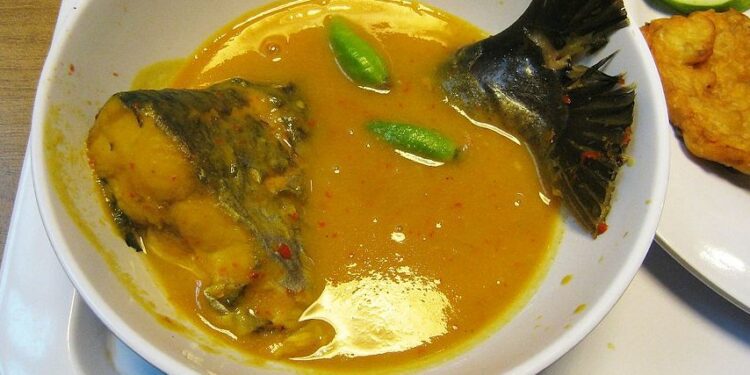 Tempoyak, Olahan dari Fermentasi Durian dengan Rasa Unik (Gunawan Kartaprana via Wikimedia Commons)