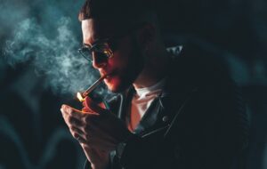 Rokok Country Merah: Rokok Alternatif untuk Pencinta Marlboro Merah, tapi Bujetnya Rendah