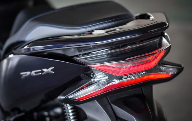 Rumor Varian Motor Honda PCX 170 cc: Ngapain Coba Honda Bikin Varian PCX yang Baru? Kayak Nggak Ada Kerjaan Lain Aja