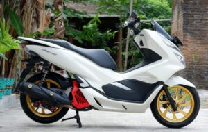 Pengguna PCX dan ADV Nggak Usah Isi Bensin kalau Nggak Mau Turun, Ribet!