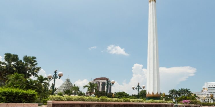 5 Hotel Terdekat dari Tugu Pahlawan Surabaya yang Instagrammable dan Ramah Kantong
