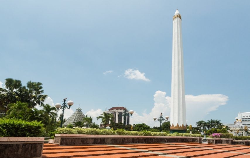 5 Hotel Terdekat dari Tugu Pahlawan Surabaya yang Instagrammable dan Ramah Kantong