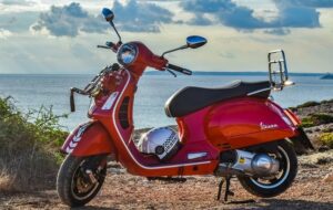 Alasan Vespa Matic Tetap Laris Manis meski Mahalnya Minta Ampun