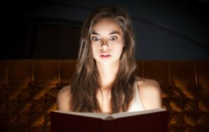 5 Novel Klasik Bertema Horor yang Bisa Kamu Baca Gratis di iPusnas