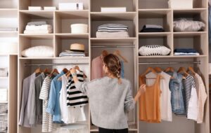 6 Timeless Fashion Items yang Wajib Ada dalam Lemarimu