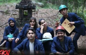 Mencoba Memahami Kenapa KKN di Desa Penari Jadi Film Terlaris Sepanjang Masa