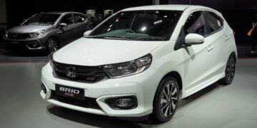 Honda Brio, Mobil yang Cocok untuk Kalian yang Pecicilan agya harga sewa mobil