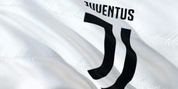 Juventus, Si Nyonya Tua yang Jago Belanja