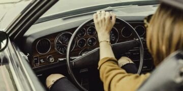 3 Skill Mengemudi yang Harus Dikuasai agar Makin Mahir Berkendara nyetir mobil