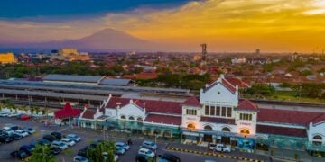 Kuningan dan Cirebon: Berbeda tapi Saling Melengkapi