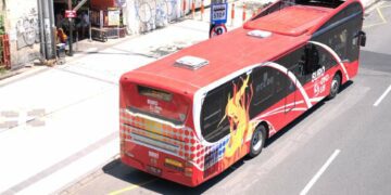 Transportasi Publik di Surabaya Dibuat Sekadar untuk Gimik Politik Terminal Mojok