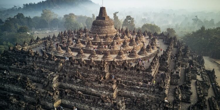 Pembatasan Pengunjung ke Bangunan Candi Borobudur Memang Sudah Seharusnya