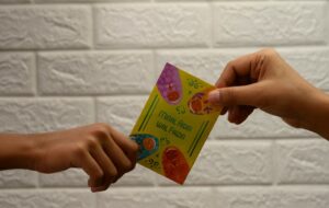 Investasi Bodong THR Anak Adalah Guyonan yang Paling Memuakkan