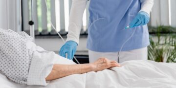 Yang Kalian Perlu Tahu tentang Kateter dan Kenapa Hal Tersebut Nggak Sepele