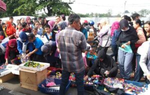 Paun, Pasar Tumpah Unpad yang Ramai Dikunjungi Mahasiswa dan Warga Jatinangor Tiap Minggu Pagi
