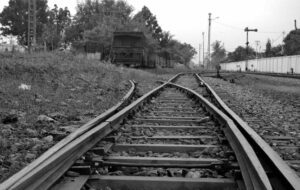 Stasiun Cipeundeuy: Beneran Sakti Atau Keselamatan Harga Mati?