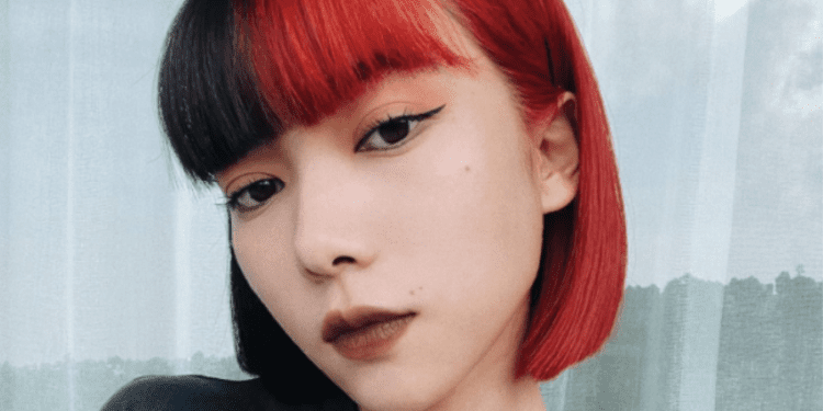 Isyana Sarasvati naik reog. (IG @Isyanasarasvati)