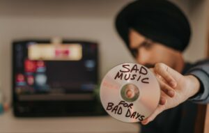Lagu Galau Era 2000an untuk Kamu yang Hatinya Sedang Tertusuk Gundah