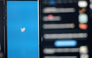 Orang Pintar Pamer di Twitter, Netizen Sewot. Kalian Kenapa, sih?
