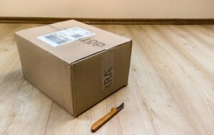 Rumah Saya Jadi Alamat Penerima Paket Tetangga Saya, dan Itu Menyebalkan