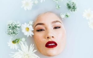 Skinimalism Adalah Jawaban Tepat buat Kaum yang Ogah Ribet Pakai Skincare Berlapis-lapis
