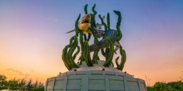 Surabaya Dianggap Singapura-nya Indonesia Udah Nggak Pas Maksa Lagi Terminal Mojok