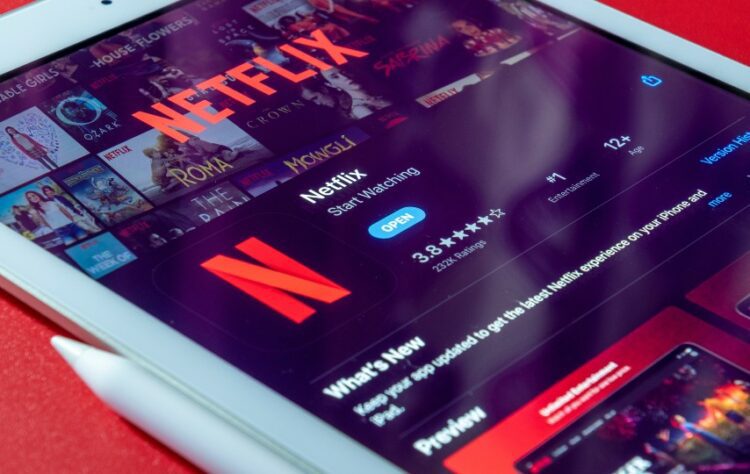 10 Serial Netflix yang Cocok untuk Binge Watching Terminal Mojok