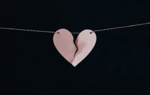 5 Kisah Cinta Segitiga Menghebohkan yang Pernah Ada di Drama Korea