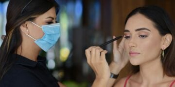 5 Sisi Gelap Dunia Makeup Artist Terminal Mojok