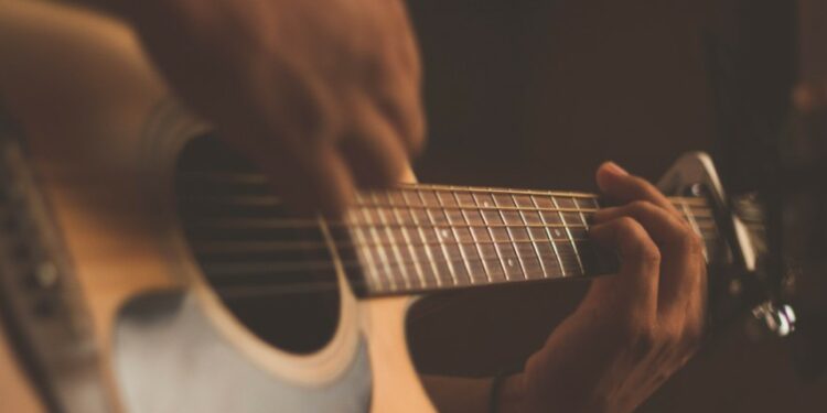 7 Lagu Luar Negeri yang Punya Vibes Mirip Lagu Indonesia Terminal Mojok