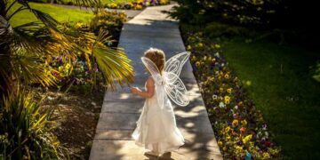 Benarkah Dongeng Klasik Tidak Layak untuk Anak-anak Terminal Mojok