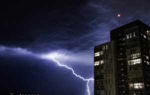 Di Bekasi, Ramalan Cuaca Seakan Tak Berguna