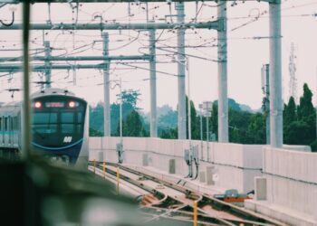 Membangun MRT di Surabaya Memang Ideal, tapi Kurang Masuk Akal Terminal Mojok