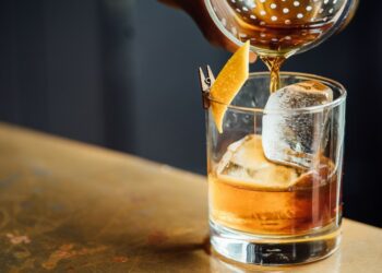 Mengenal Jenis Minuman Beralkohol yang Umumnya Ada di Bar biar Nggak Salah Beli Terminal Mojok