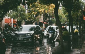 Ragam Mobil yang Dijual Terlalu Mahal di Indonesia