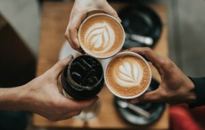 Panduan Menu di Coffee Shop agar Nggak Bingung Saat Pesan
