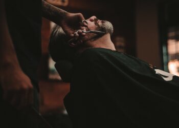 4 Dosa yang Sering Terjadi di Tempat Cukur Rambut Pria (Unsplash.com)