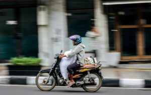 5 Cara Kirim Motor Antarkota di Pulau Jawa Beserta Biayanya