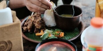 5 Rekomendasi Makanan di Kantin Budaya UI Terminal Mojok