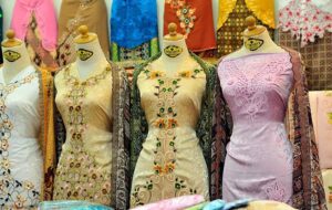 5 Rekomendasi Online Shop Kebaya Murah untuk Kondangan Sampai Tunangan