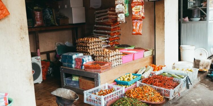 6 Bahan Pokok yang Ikutan Naik Setelah Kenaikan Harga BBM, Bikin Duit di Dompet Cepet Abis Terminal Mojok