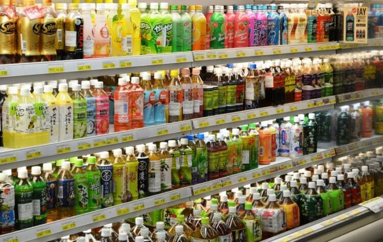 9 Teh Kemasan yang Dijual di Indomaret dengan Kandungan Gula Terendah hingga Tertinggi Terminal Mojok