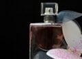 4 Panduan Memakai Parfum yang Benar Berdasarkan Konsentrat Terminal Mojok