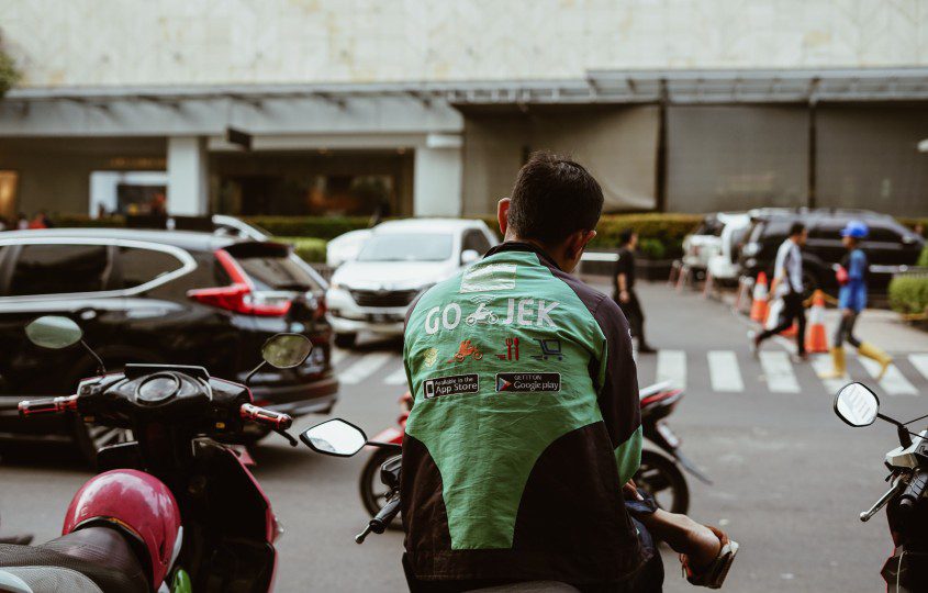 Ekstra Bagasi + Jaket Wajib Dipertimbangkan Gojek dan Grab Sebagai 2 Fitur Baru Selain Fitur Memilih Motor (Unsplash)