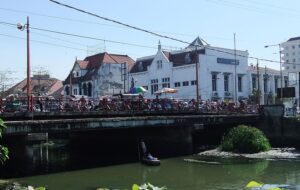 Sejarah dan Misteri Jeritan Minta Tolong di Jembatan Merah Surabaya