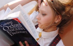 5 Rekomendasi Kamus Bahasa Inggris yang Wajib Dimiliki