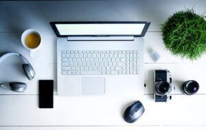 Nggak Cuma Motor, Laptop Juga Perlu Perawatan Rutin!