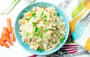Kenapa ya Nontonin Penjual Nasi Goreng Lagi Masak Lebih Nikmat ketimbang Makan Nasgornya