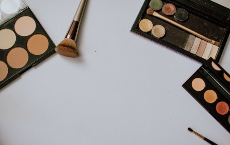 5 Brand Makeup Lokal Low Budget Cocok untuk Daily Makeup Terminal Mojok